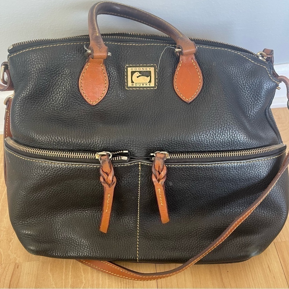 Dooney & Bourke Dillen Pebbled Leather Double Pockets Handbag Black Hobo Bag - Picture 10 of 14